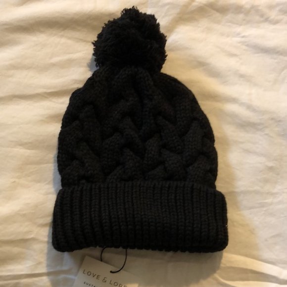 Indigo Accessories - LOVE AND LORE ECO CABLE KNIT POM HAT Black